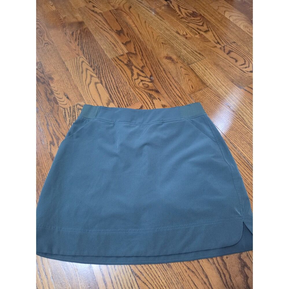 Green 32 Degrees Skort Size Medium